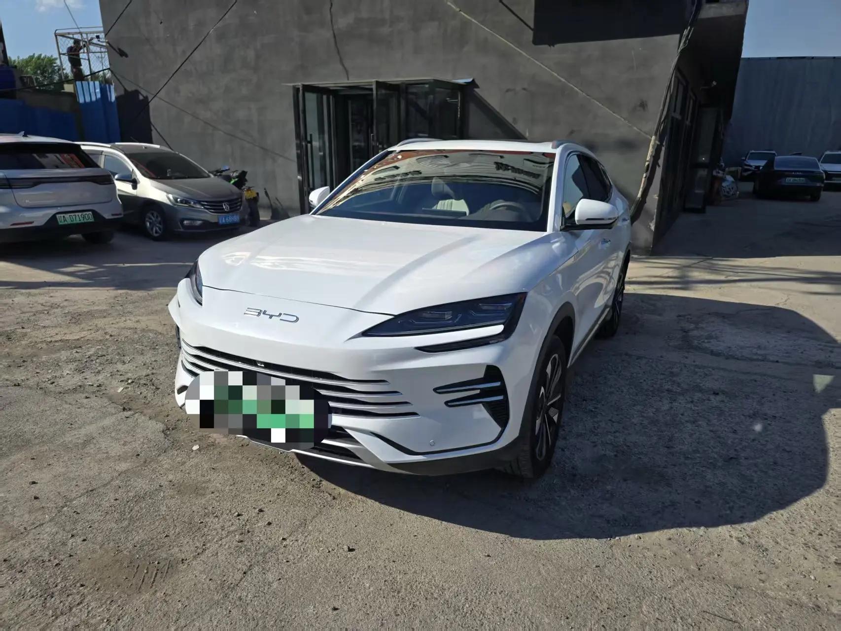 Open image lightbox: BYD Song PLUS New Energy 2025 Song PLUS DM-i 1.5 Stepless 112KM Honorable Automatic Gear