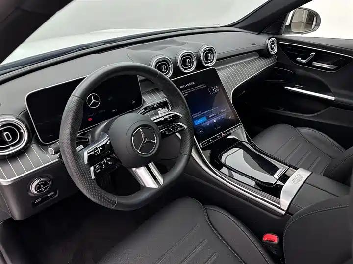 Mercedes Benz Class C 2024 C 260 L Sports Edition 15