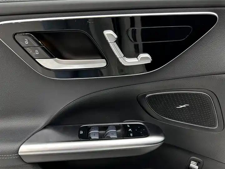Mercedes Benz Class C 2024 C 260 L Sports Edition 23