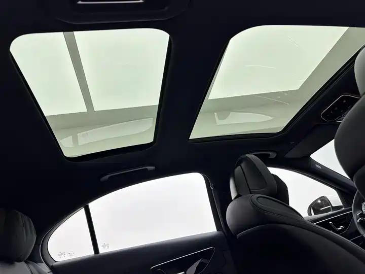 Mercedes Benz Class C 2024 C 260 L Sports Edition 26
