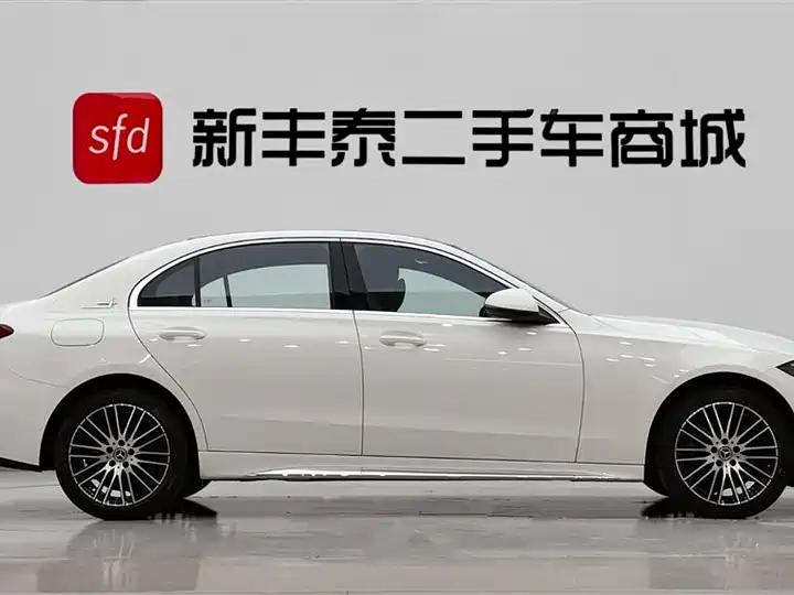 Mercedes Benz Class C 2024 C 260 L Sports Edition 3