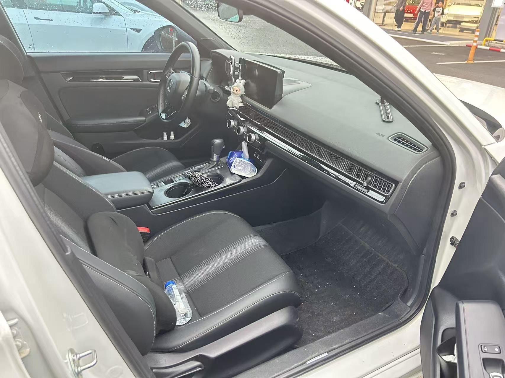 Civic 2022 240TURBO CVT Combustion Edition 3