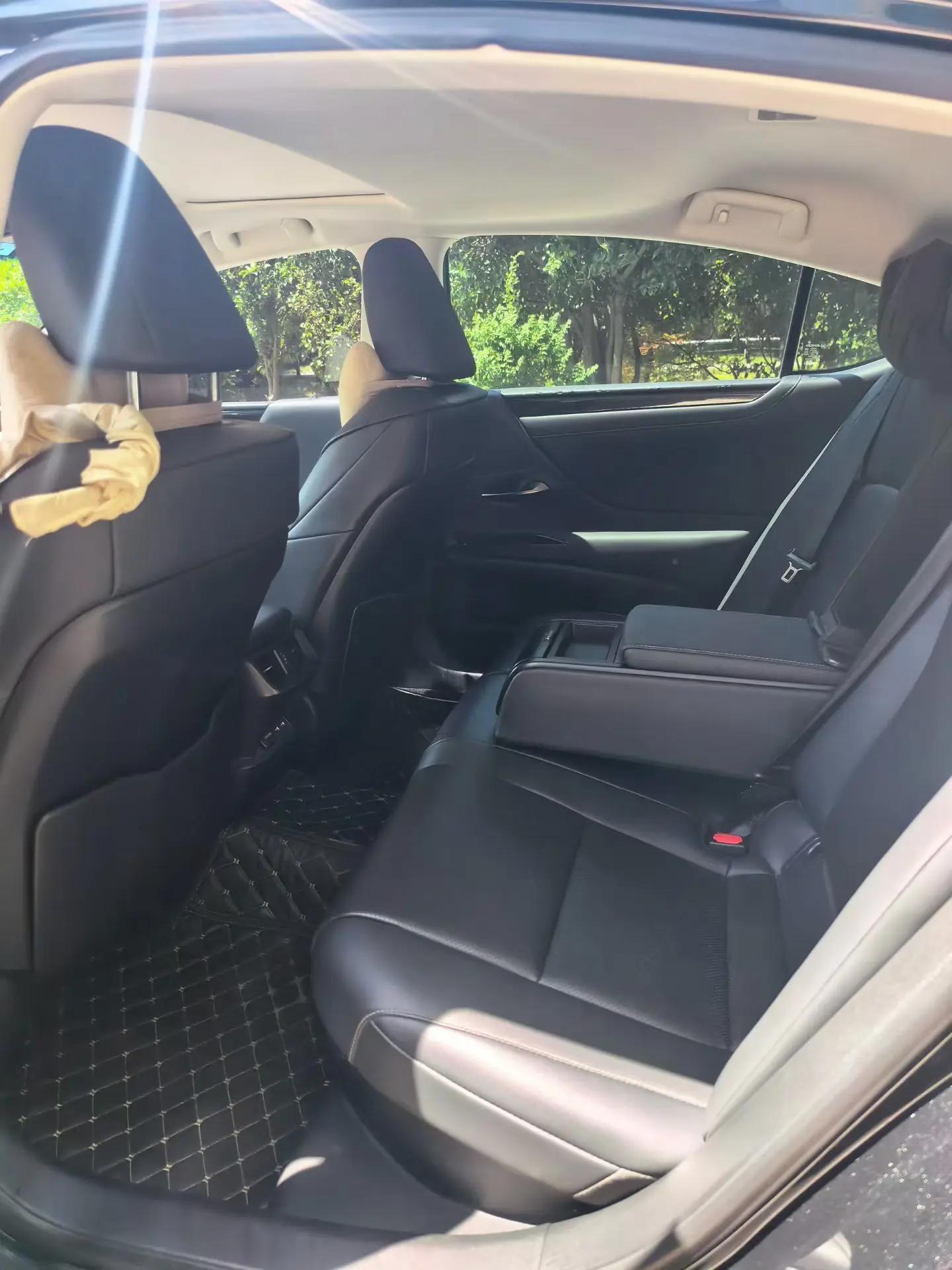 Lexus ES 2020 300h Excellent Edition 6