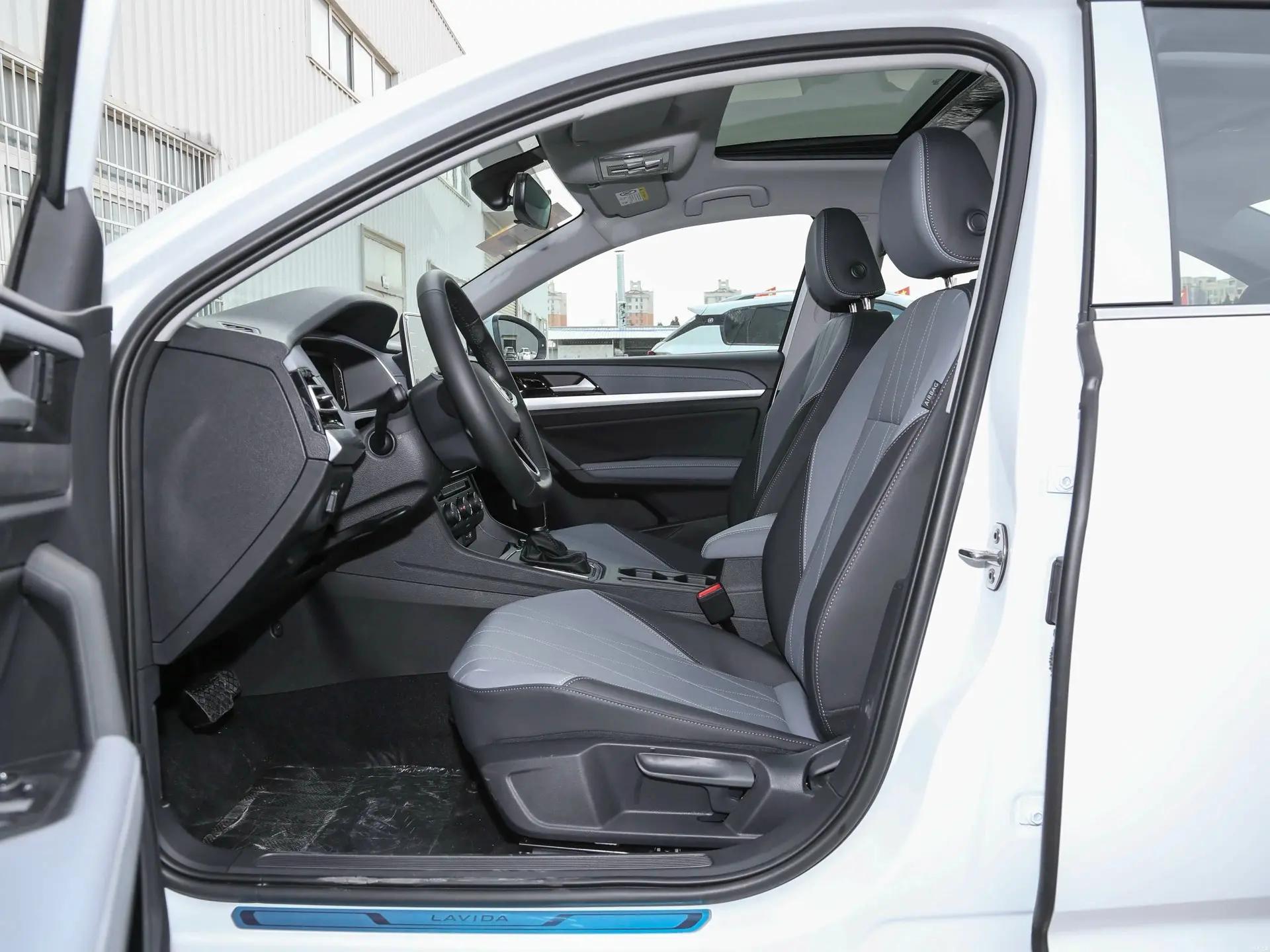 Langyi 2023 1.5L Auto Escape Edition 5