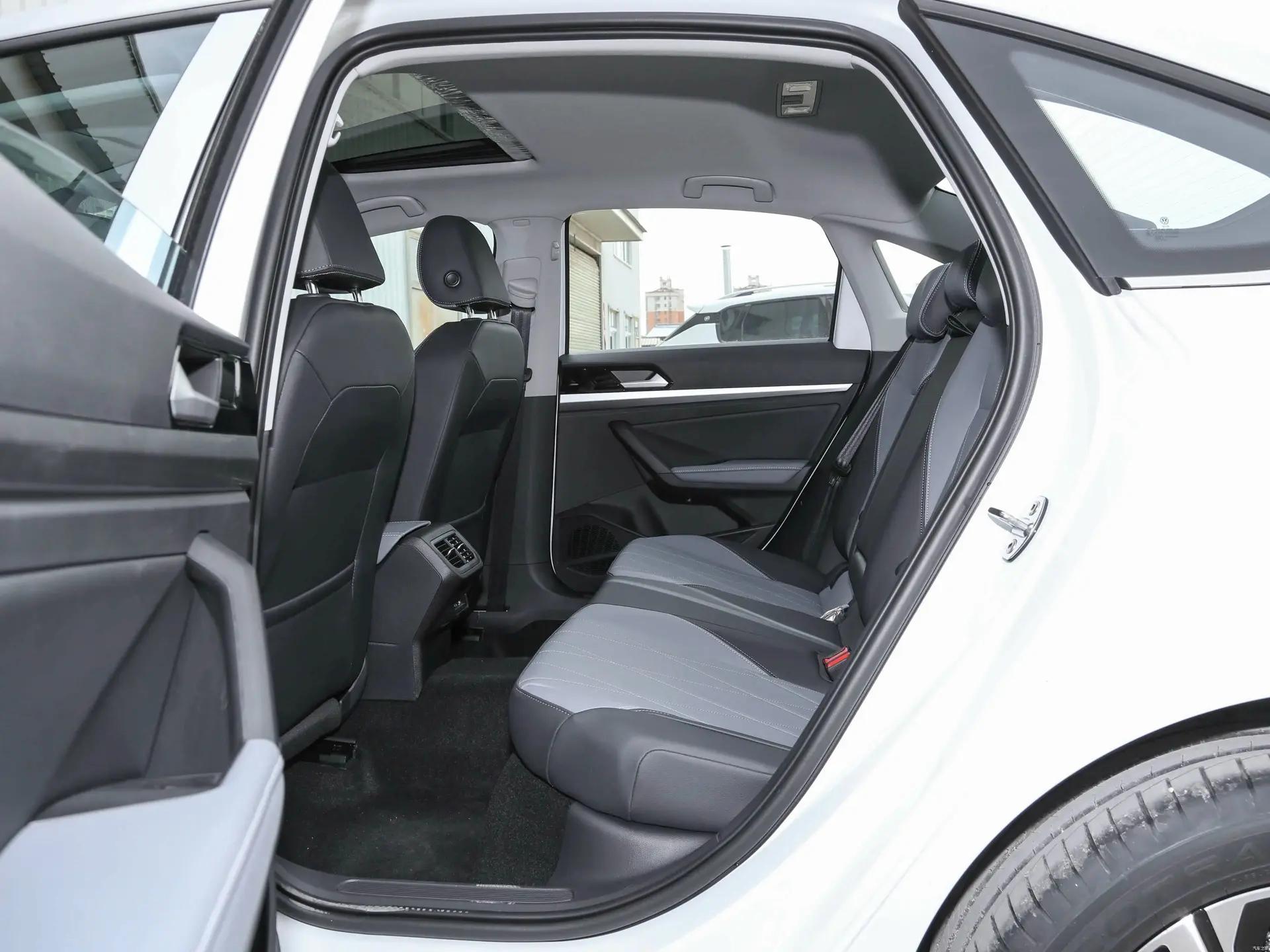 Langyi 2023 1.5L Auto Escape Edition 6