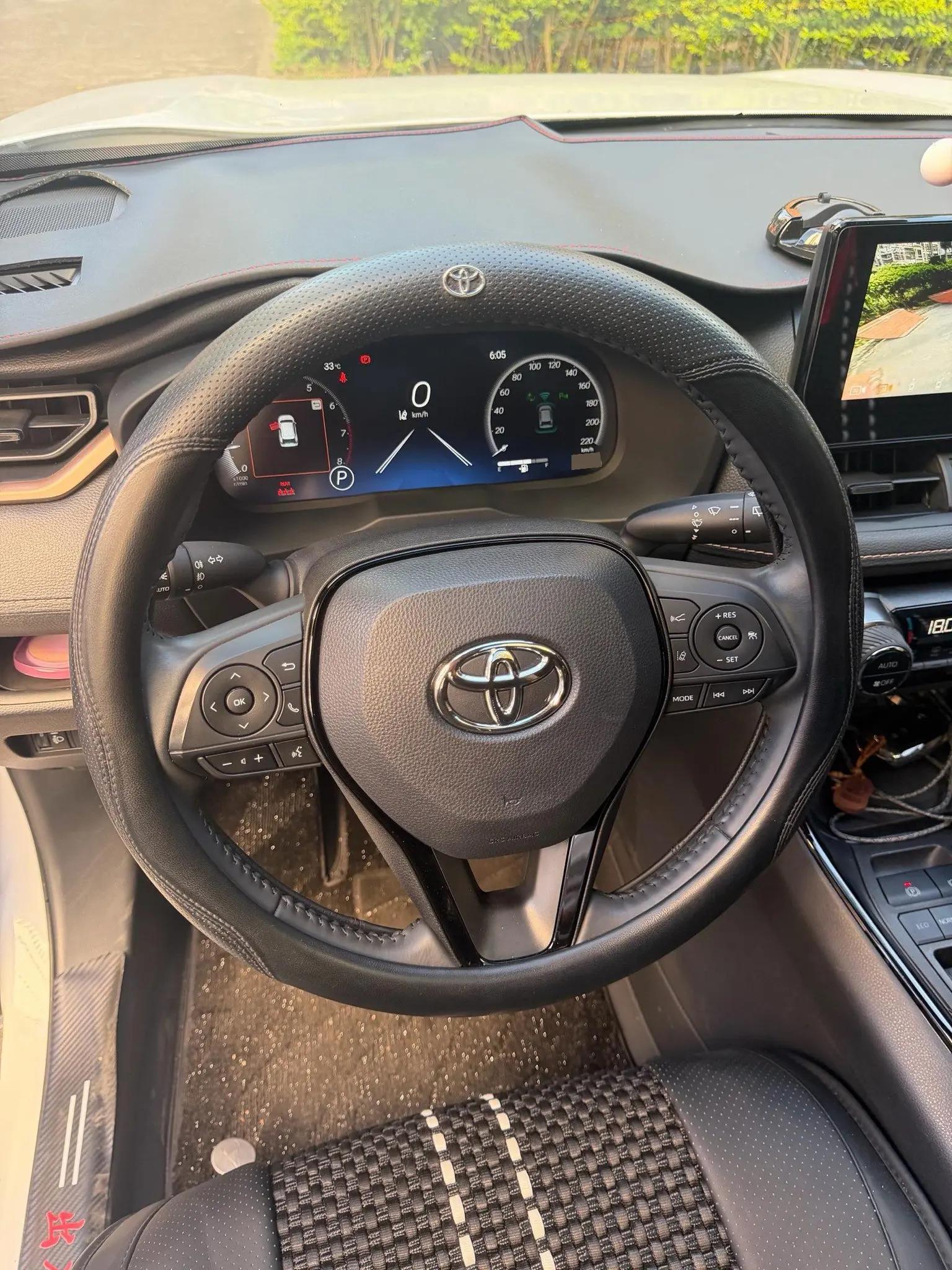 Toyota 2024 Wilanda 2.0 Stepless Two-Drive City Edition Automatic Gear 11