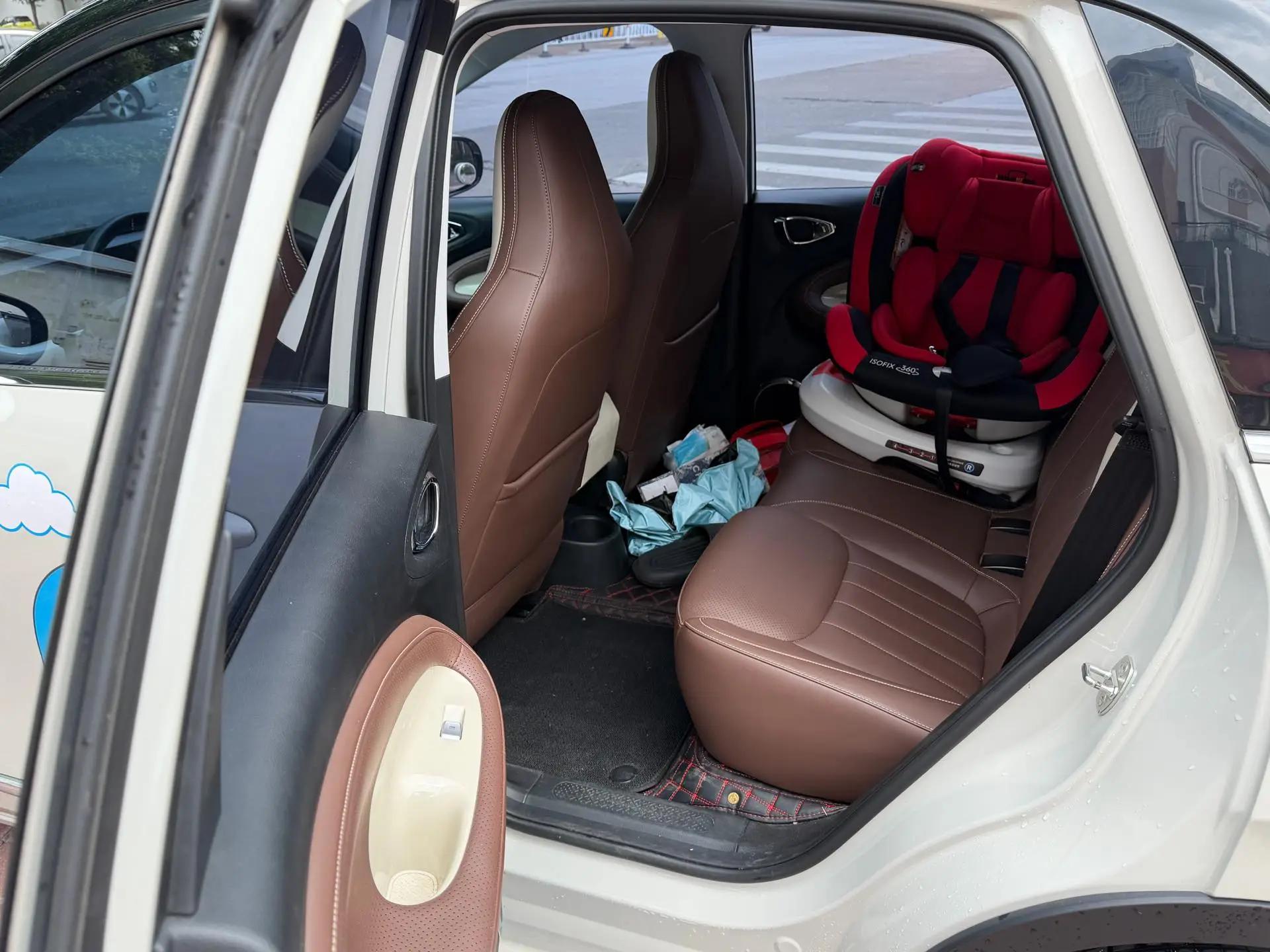 WuLing Bingo 2024 model, 333 km, LingBox connected version 10