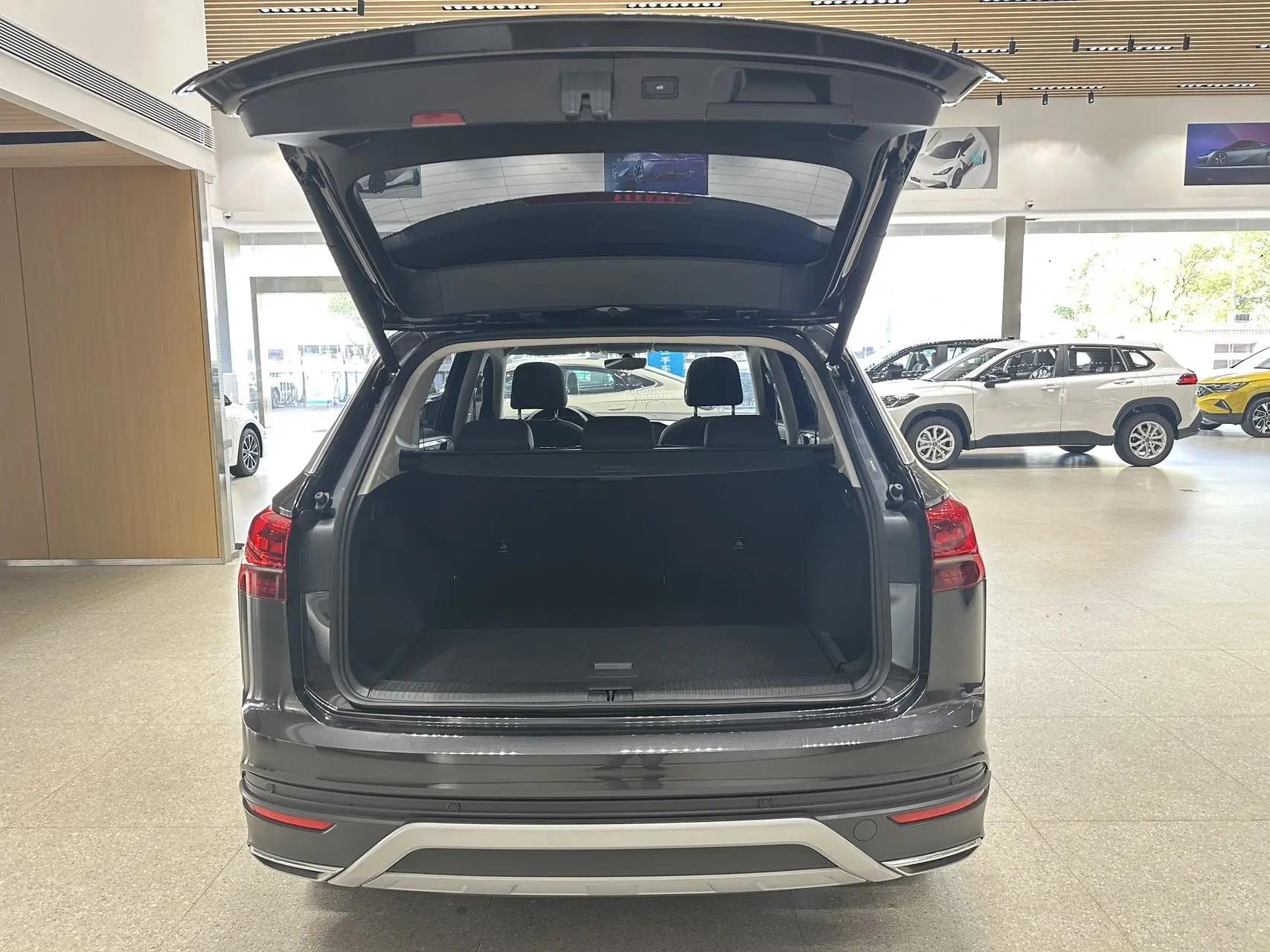 Tan Yue 2021 280TSI Two-Drive Deluxe Zhilian Edition 9