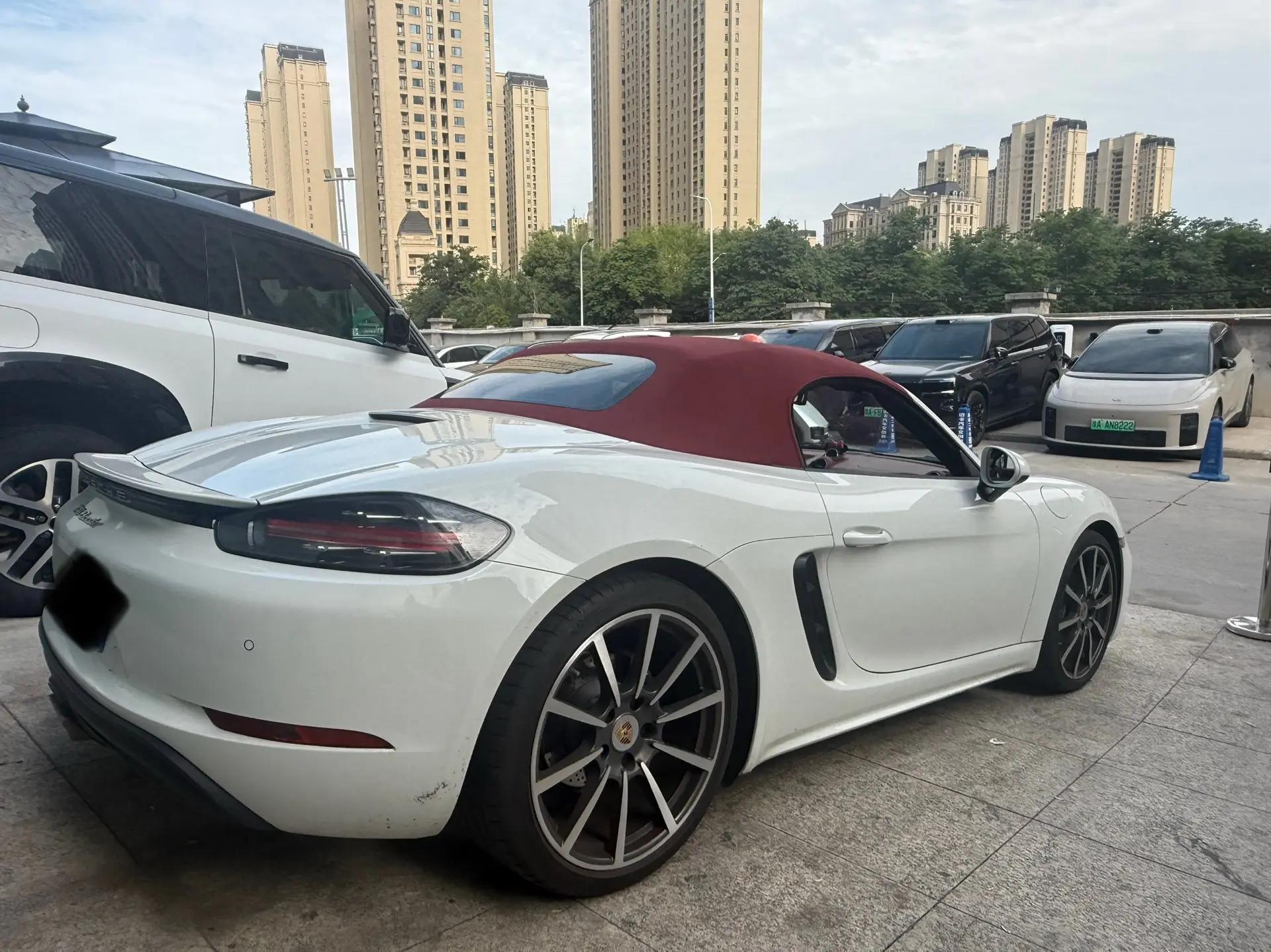 Porsche 718 2022 Boxster 2.0T 9