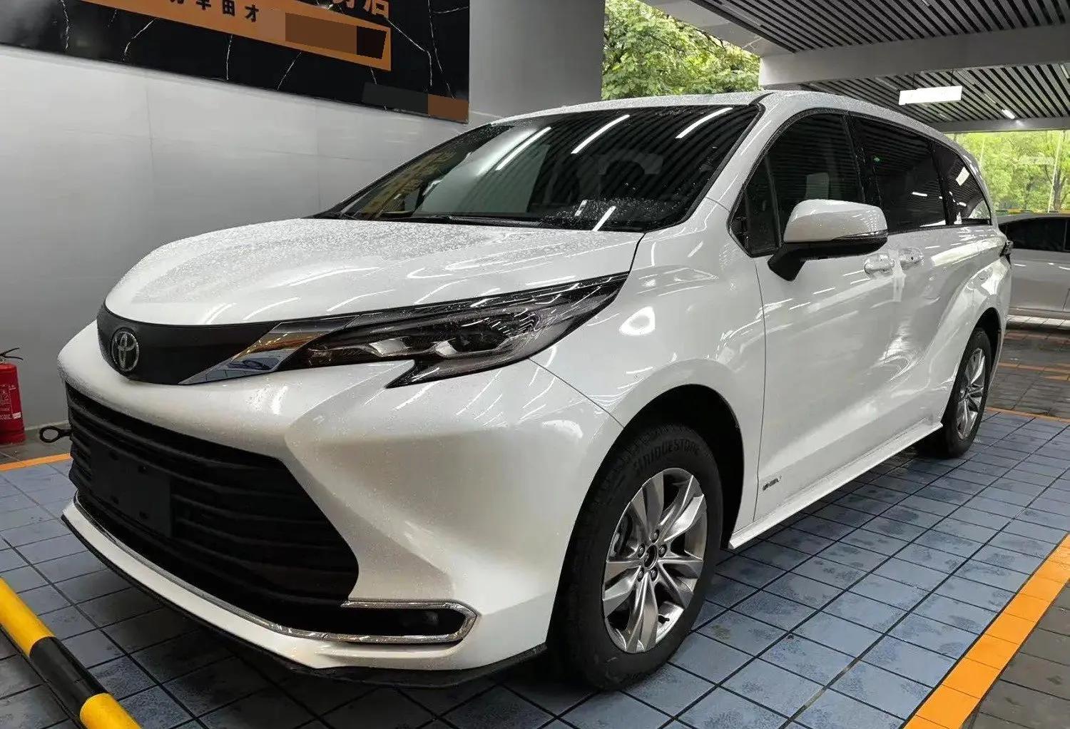 Toyota 2024 Sienna 2.5 CVT Comfort Edition Automatic