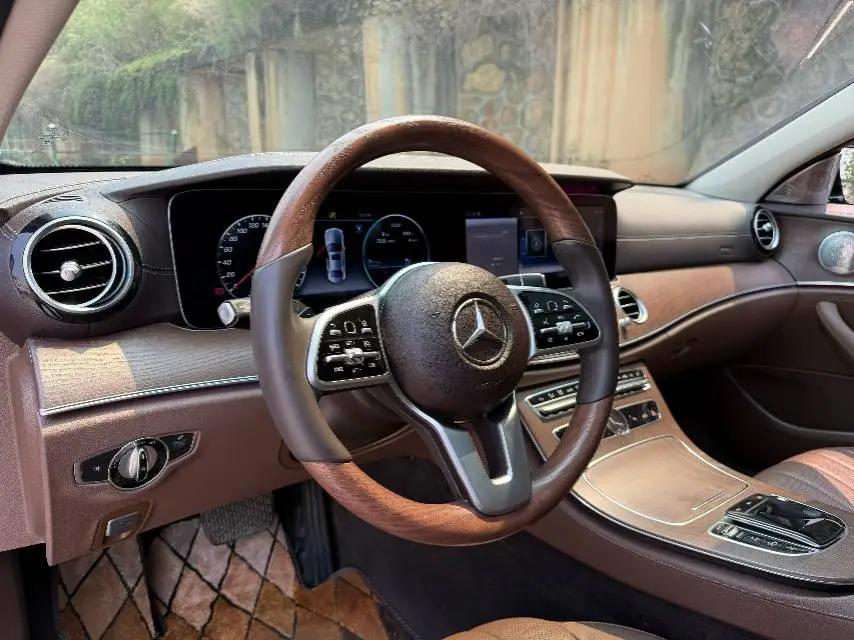 Mercedes Benz E-Class 2020 to E 300 L Special Edition 6