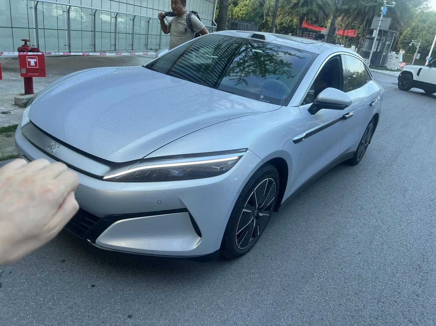Han L 2025 EV 701KM Laser Radar Flagship