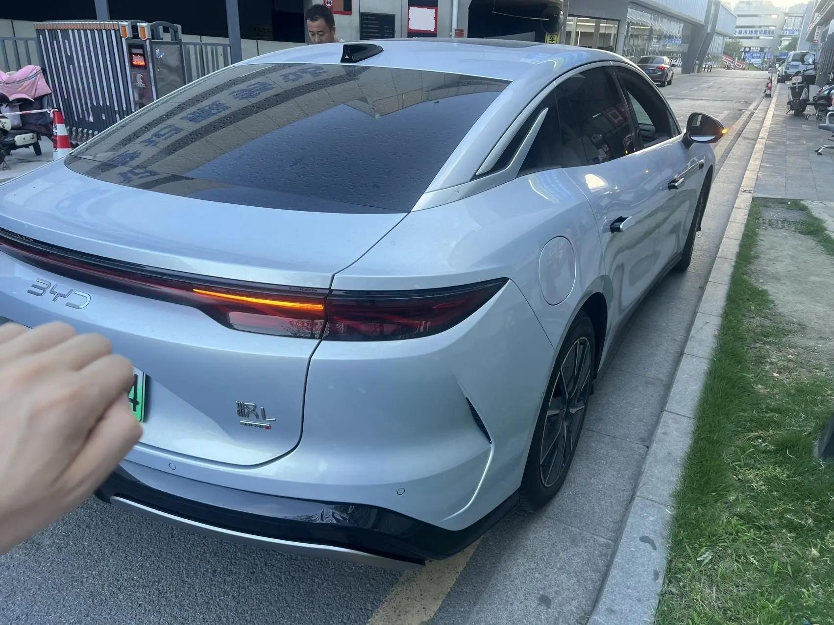 Han L 2025 EV 701KM Laser Radar Flagship 5