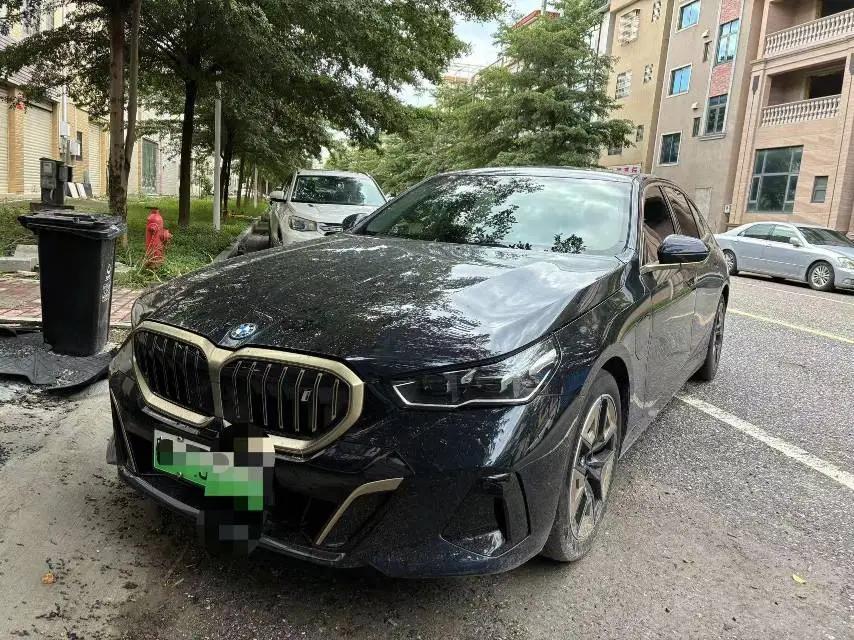 BMW i5 2024 eDrive 35L M Sport Set
