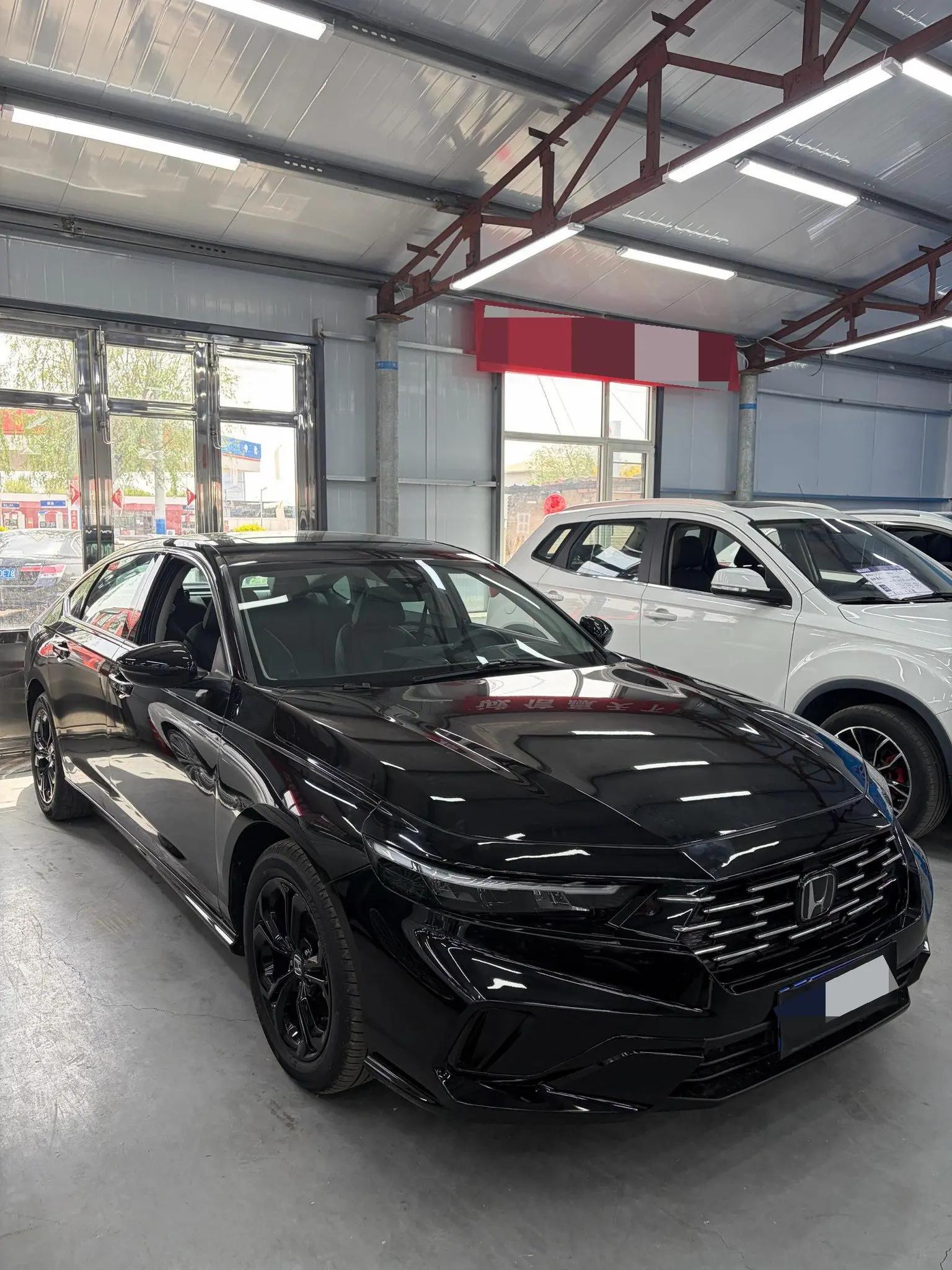 Honda 2025 11th Generation Accord 1.5T CVT 260TURBO Luxury Edition Automatic 3
