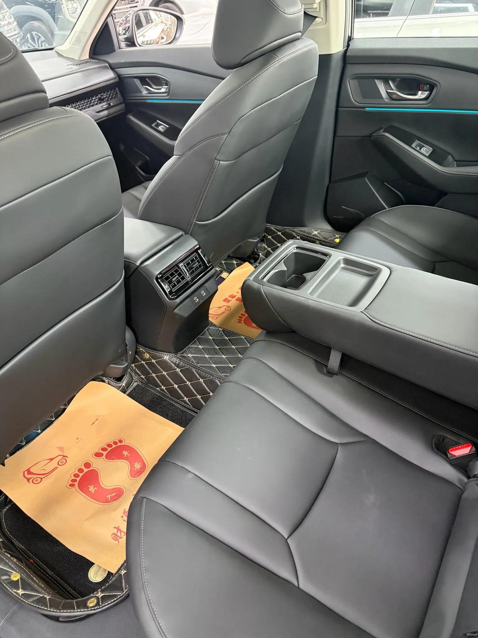 Honda 2025 11th Generation Accord 1.5T CVT 260TURBO Luxury Edition Automatic 5