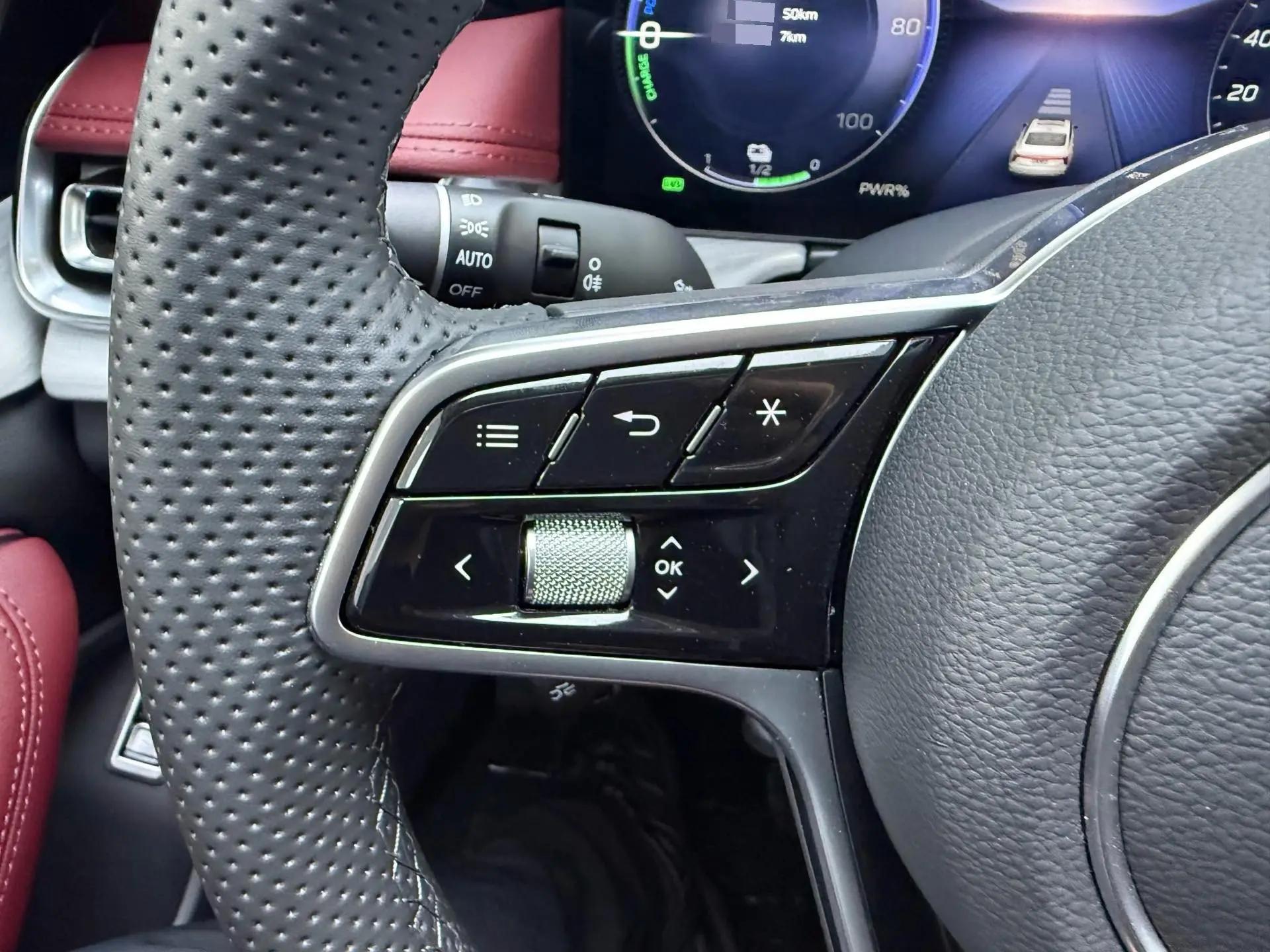 HongQi 2025 H5 PHEV 1.5T 170 Super Hybrid Automatic Gear 12