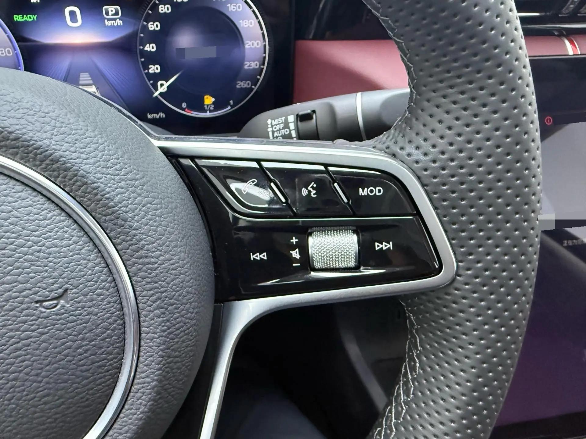 HongQi 2025 H5 PHEV 1.5T 170 Super Hybrid Automatic Gear 13