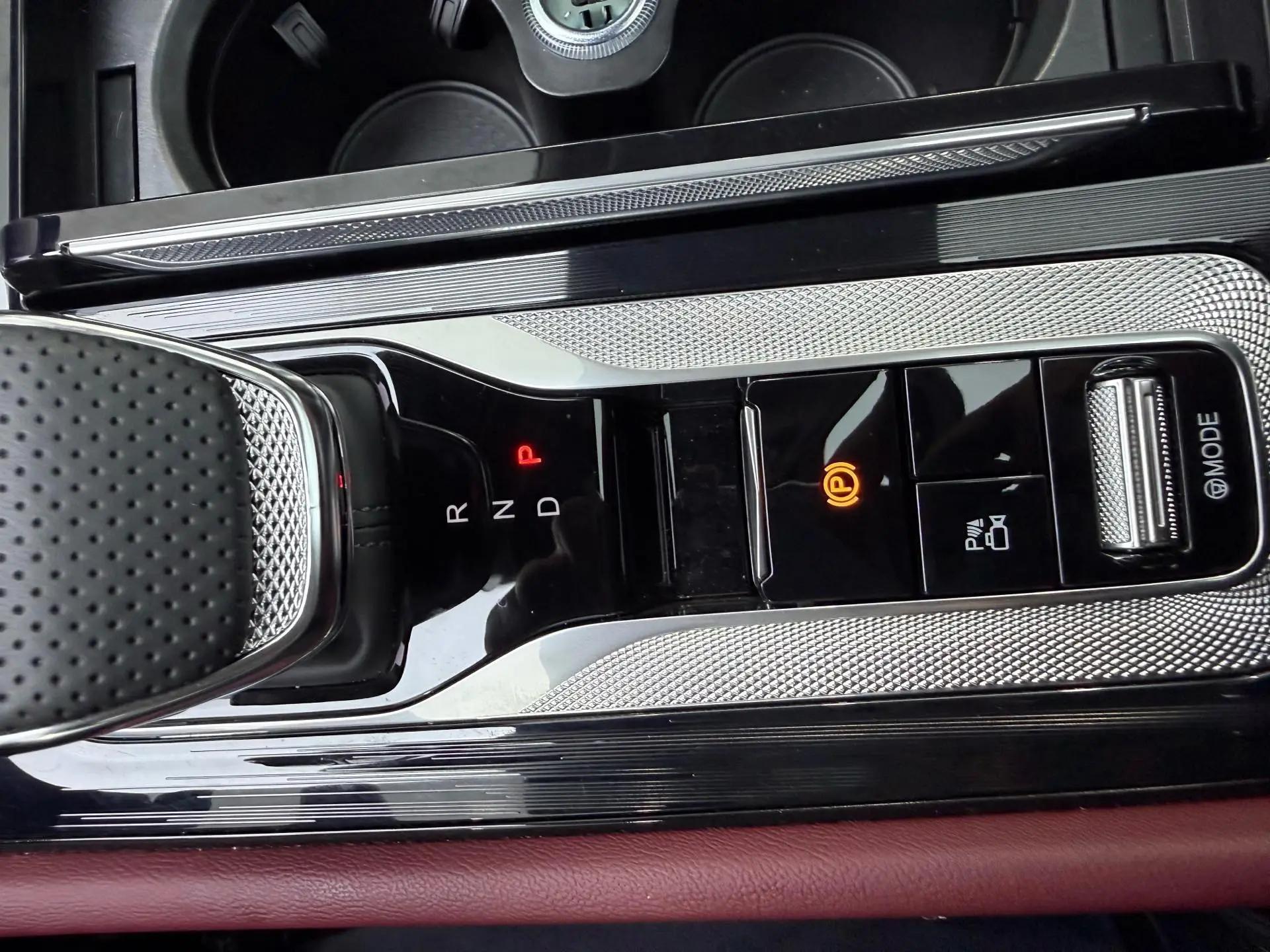HongQi 2025 H5 PHEV 1.5T 170 Super Hybrid Automatic Gear 15