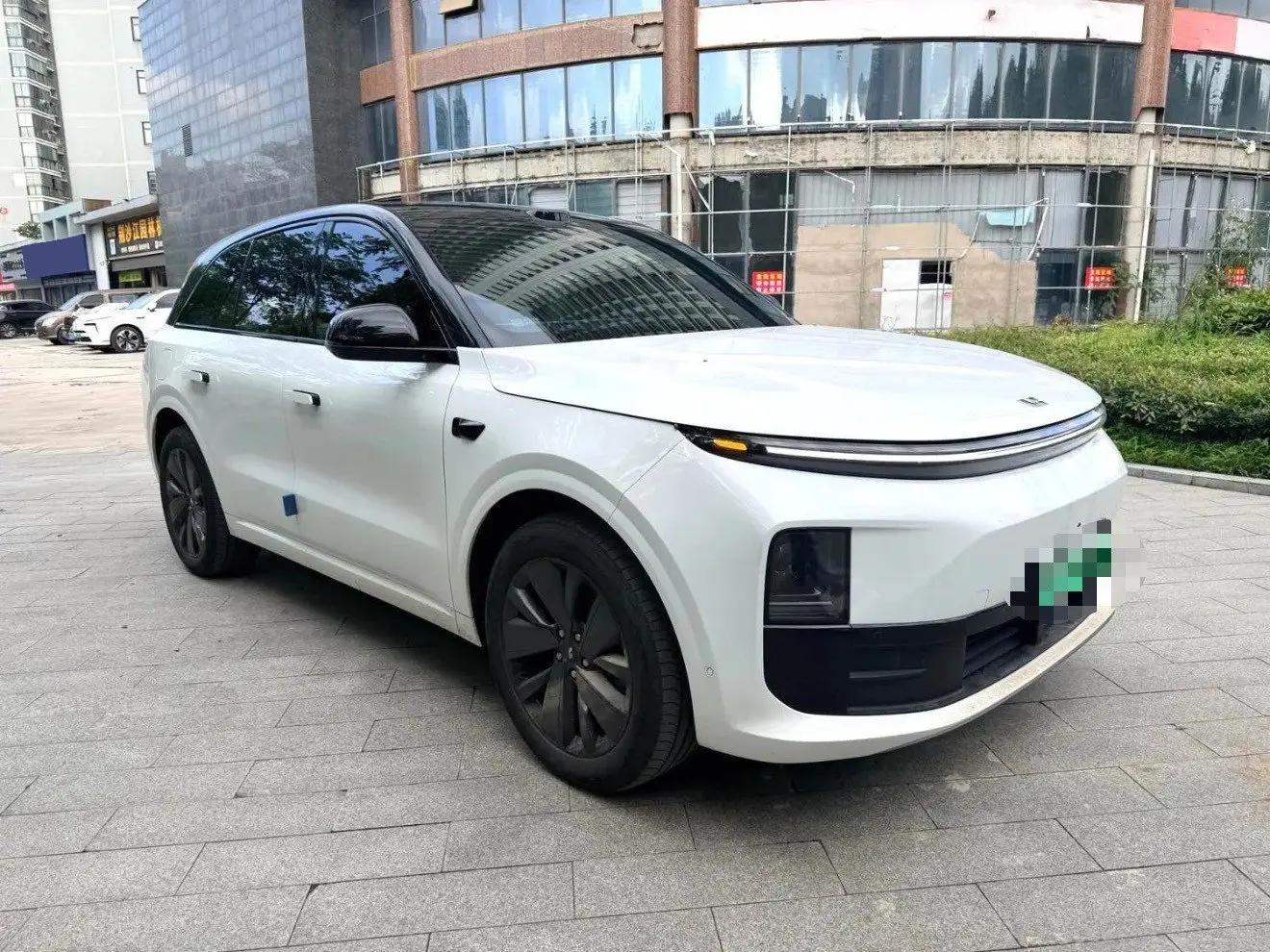 Li 2025 L6 Pro Intelligent Refreshed Version Automatic Transmission 2