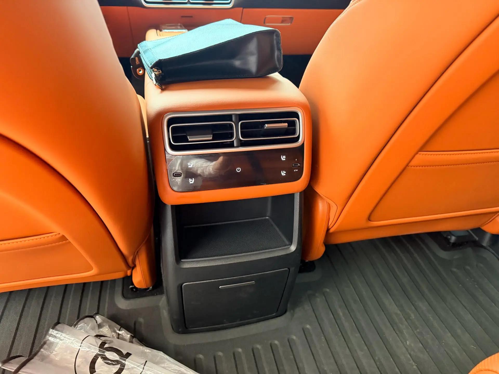 Li 2025 L6 Pro Intelligent Refreshed Version Automatic Transmission 7