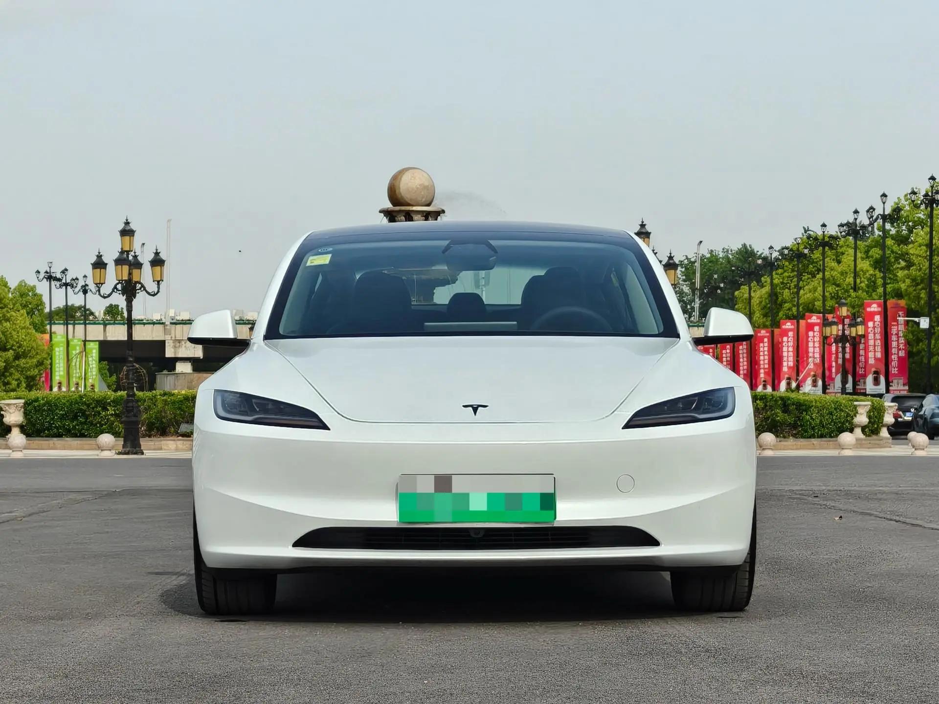 Tesla 2025 Model 3 Rear-Wheel Drive (Refreshed) Automatic 2
