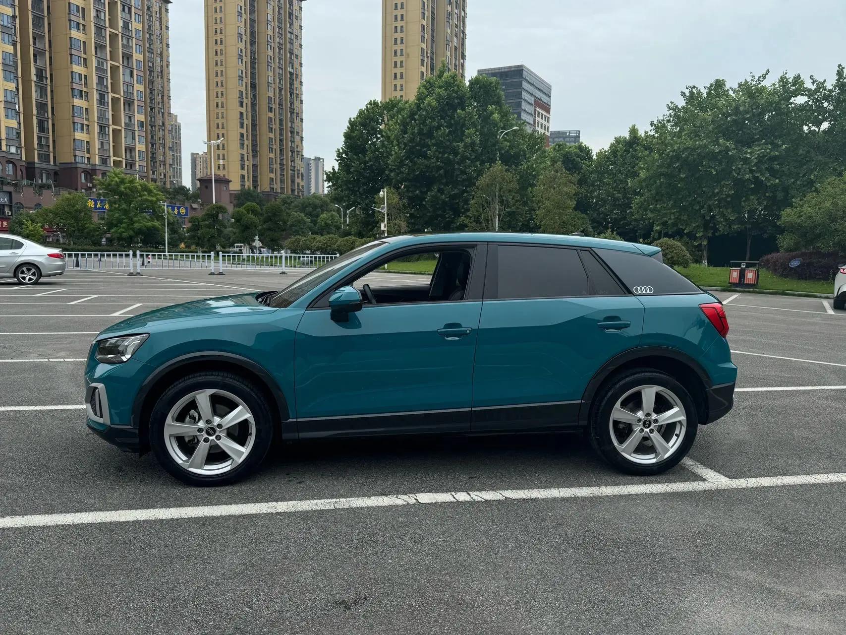 Audi Q2L 2021 35 TFSI Enterprising Dynamic 4