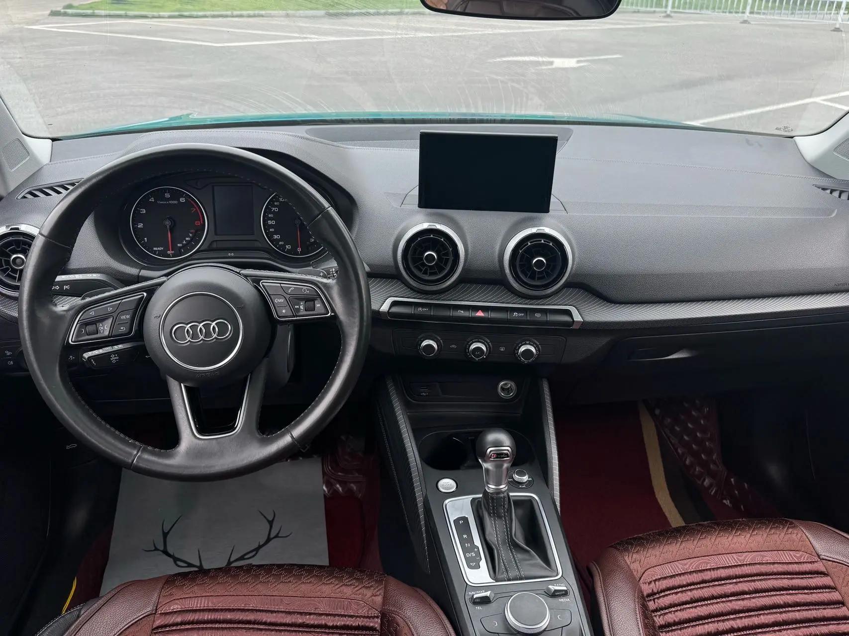 Audi Q2L 2021 35 TFSI Enterprising Dynamic 7