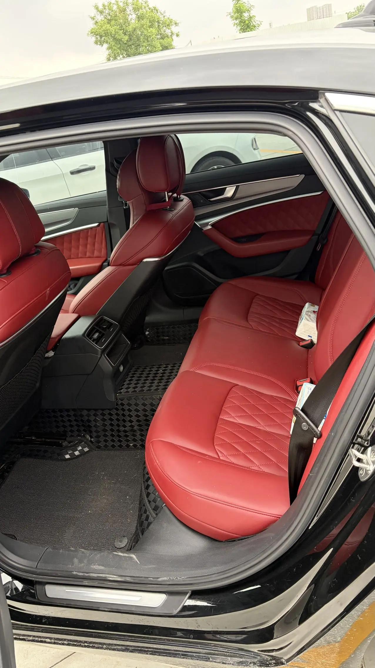 Audi A6L 2021 40 TFSI Deluxe Dynamic 6