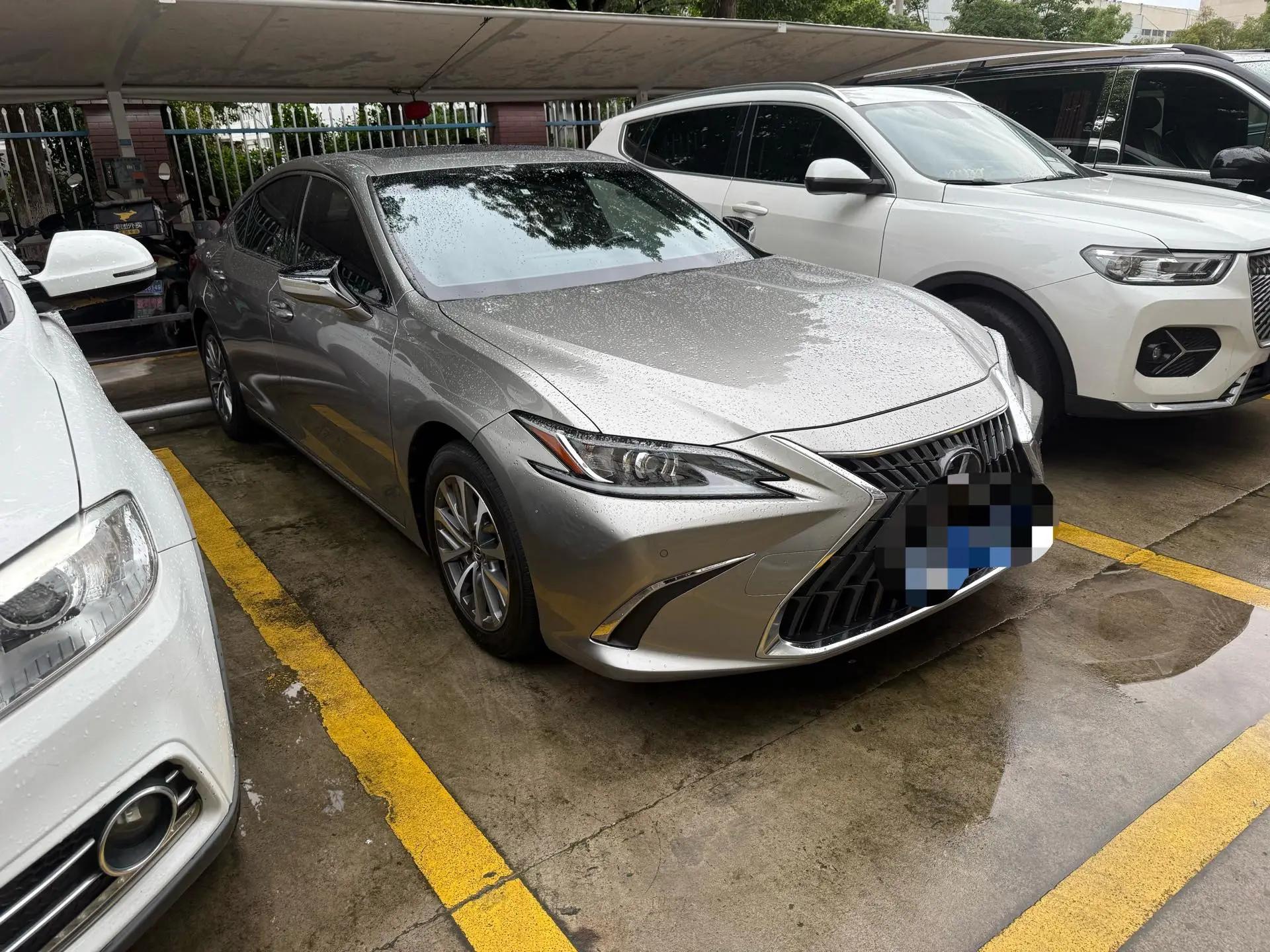 Lexus ES (Imported) 2025 ES300h 2.5 CVT Prestige Edition Automatic 3