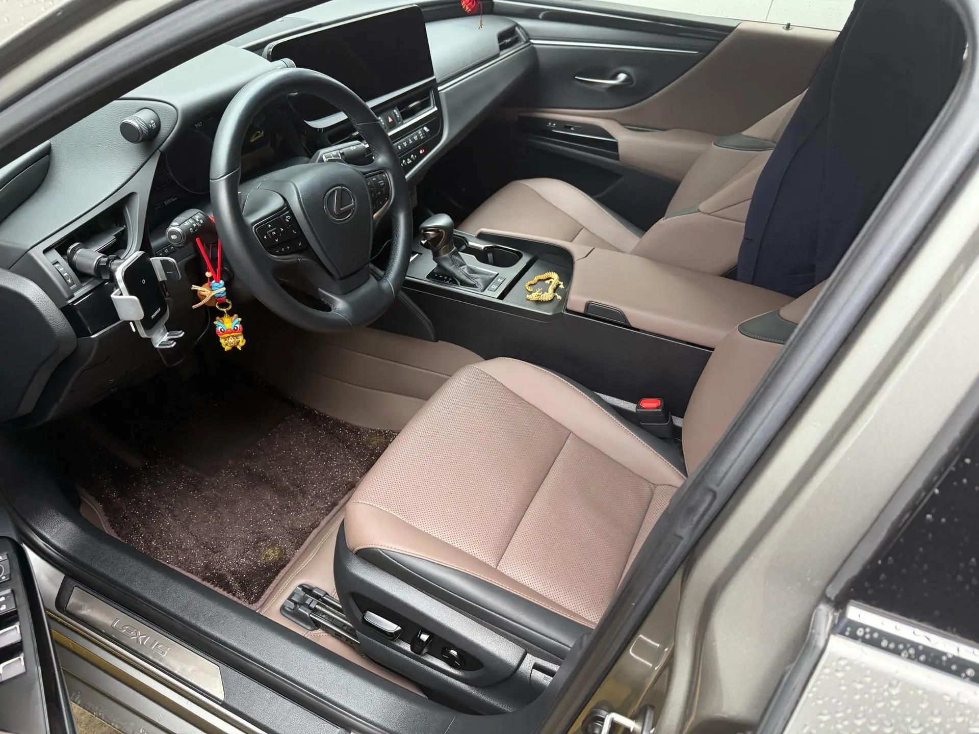 Lexus ES (Imported) 2025 ES300h 2.5 CVT Prestige Edition Automatic 4