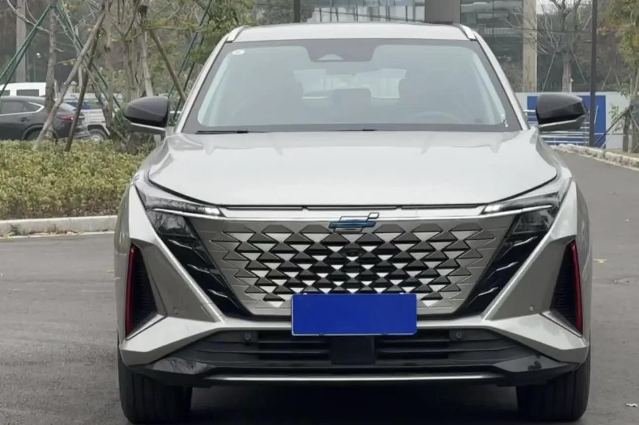 ChangAn Oshan Z6 2022 Blue Whale 1.5T DCT Smart Navigation Model 2