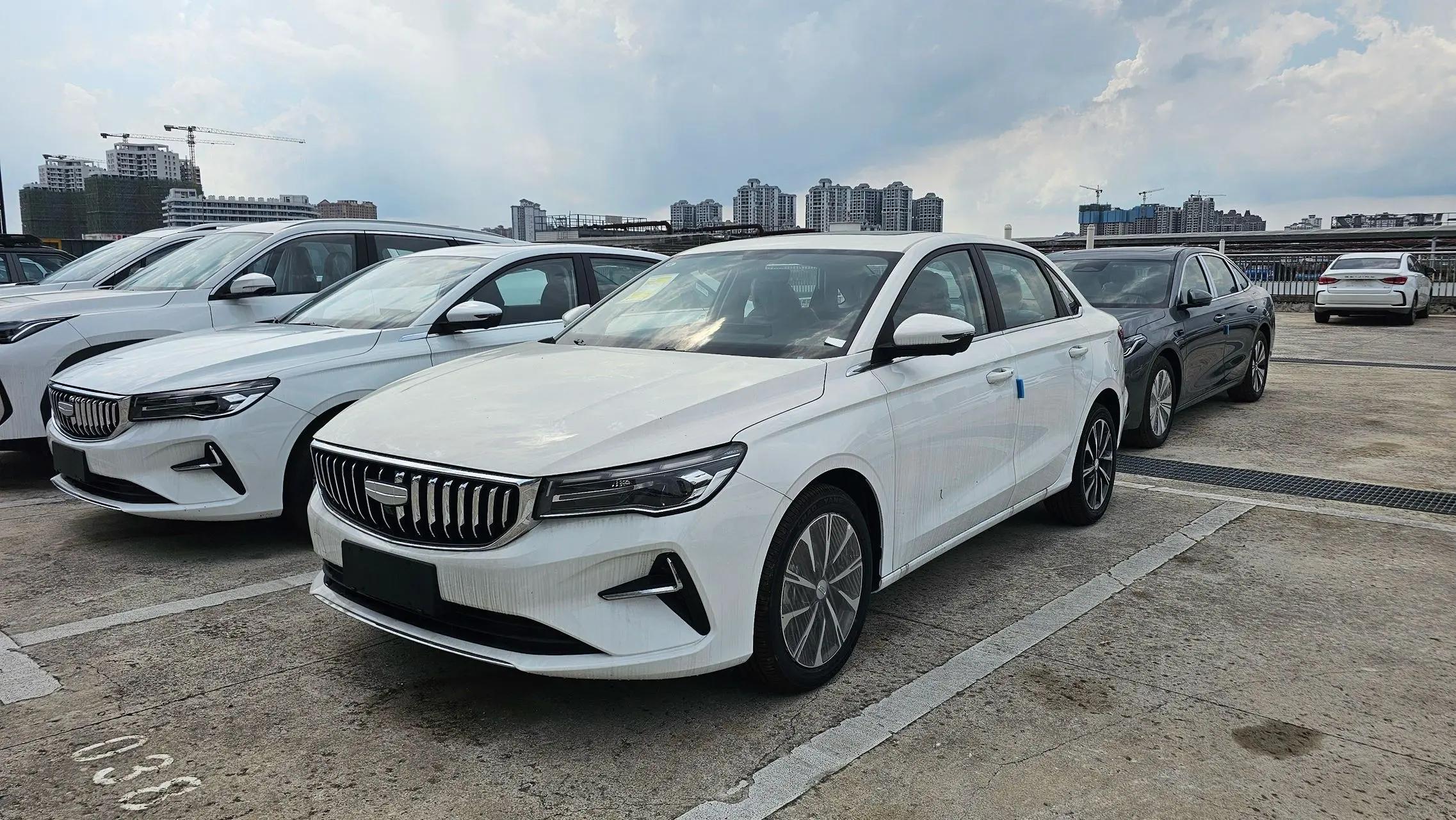 Geely 2026 Emgrand-Sanxiang 1.5 Stepless 4 million Commemorative Flying Automatic