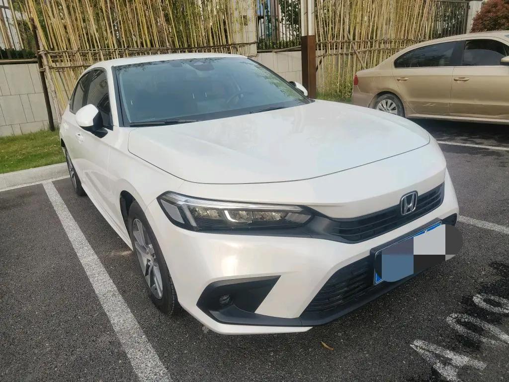 Civic 2023 240TURBO CVT Dynamic C Special Edition 3