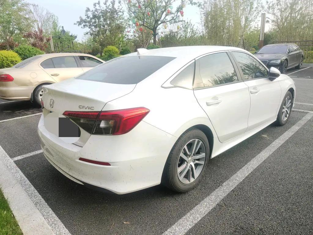 Civic 2023 240TURBO CVT Dynamic C Special Edition 5