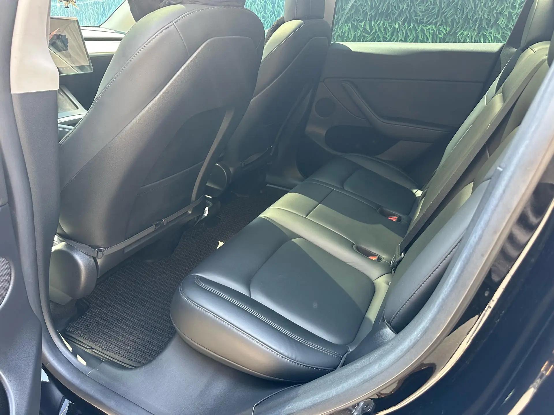 Model Y 2022 rear-wheel drive version 8