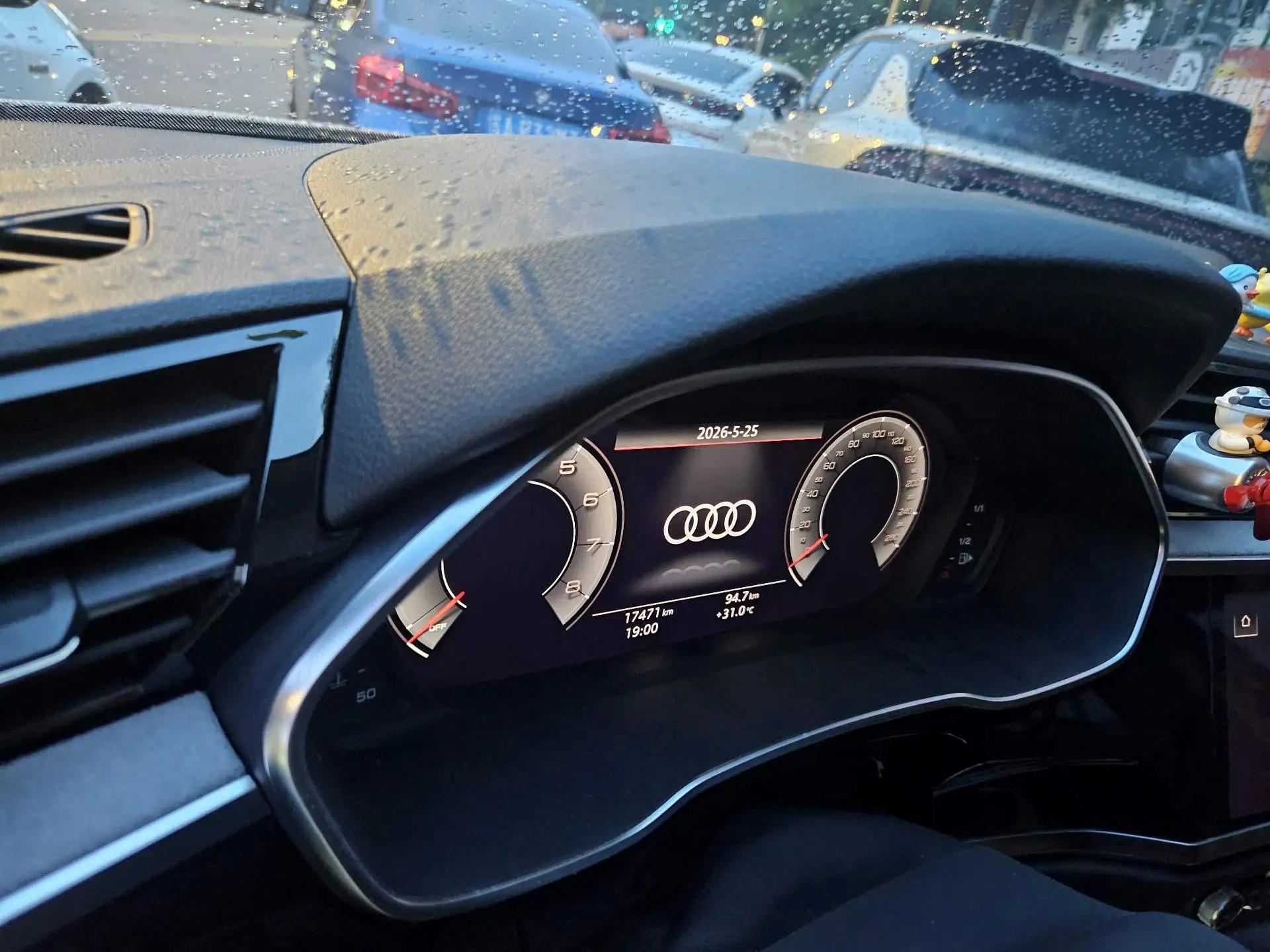 Audi 2024 Q3 Sportback 2.0TFSI 40TFSI Fashion Automatic 7