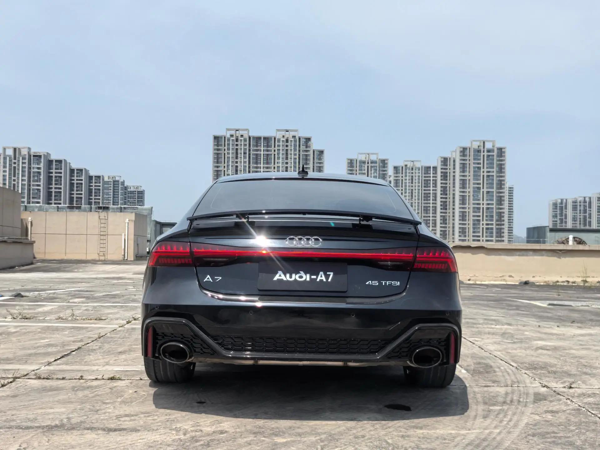 Audi A7 2022 45 TFSI Selection 8