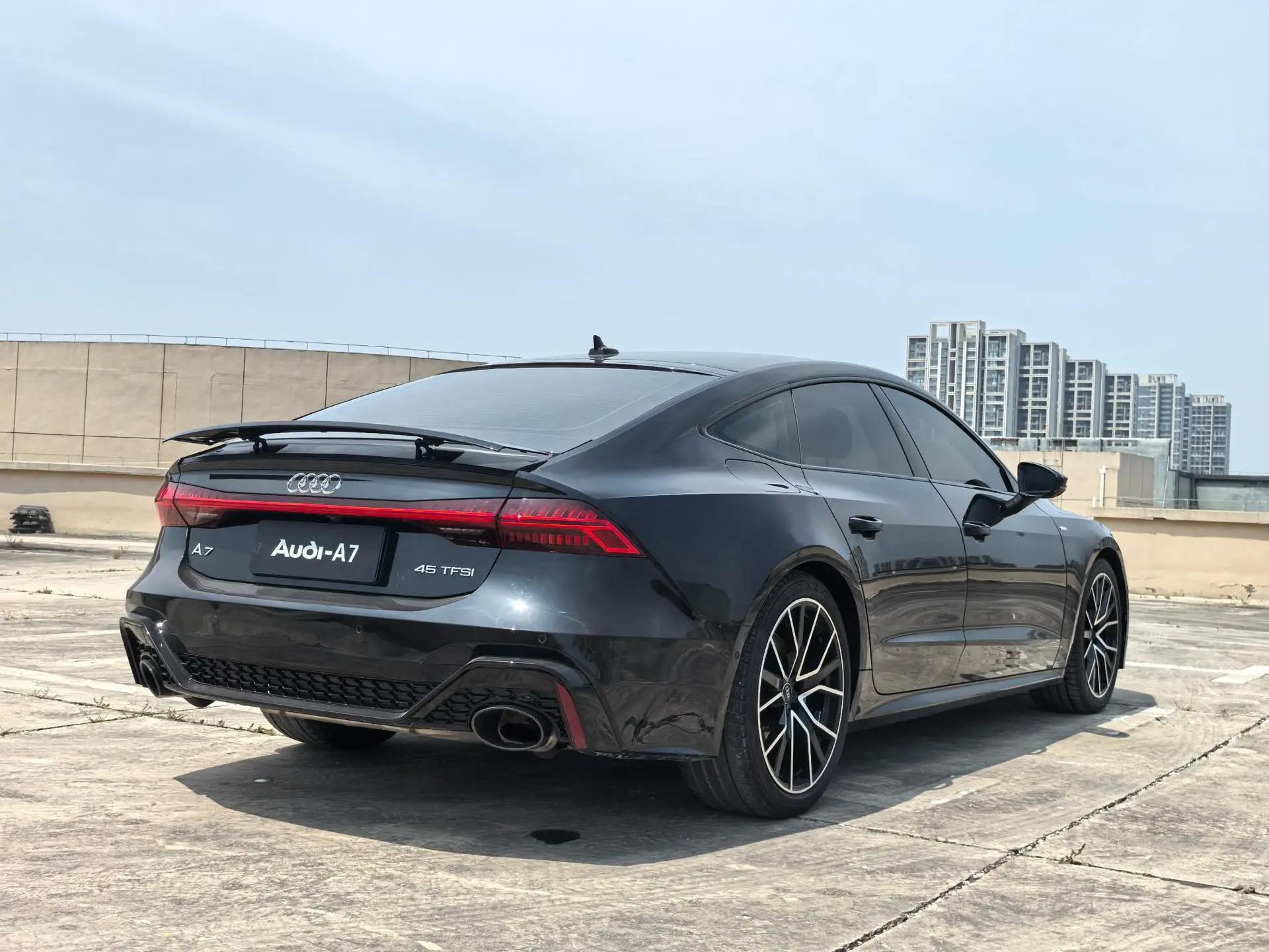Audi A7 2022 45 TFSI Selection 9