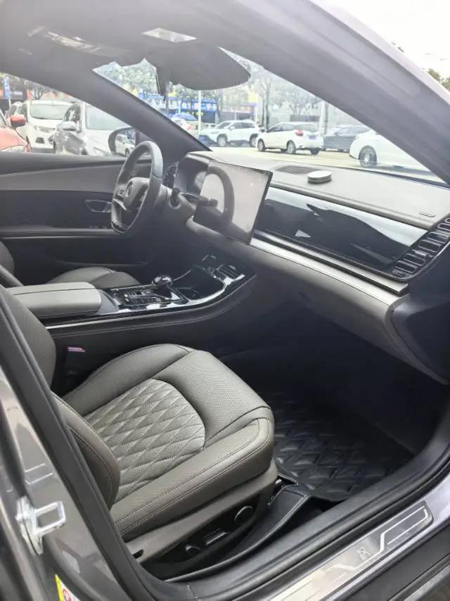 Han 2022 EV Genesis 715KM Precursor Honor Model 6