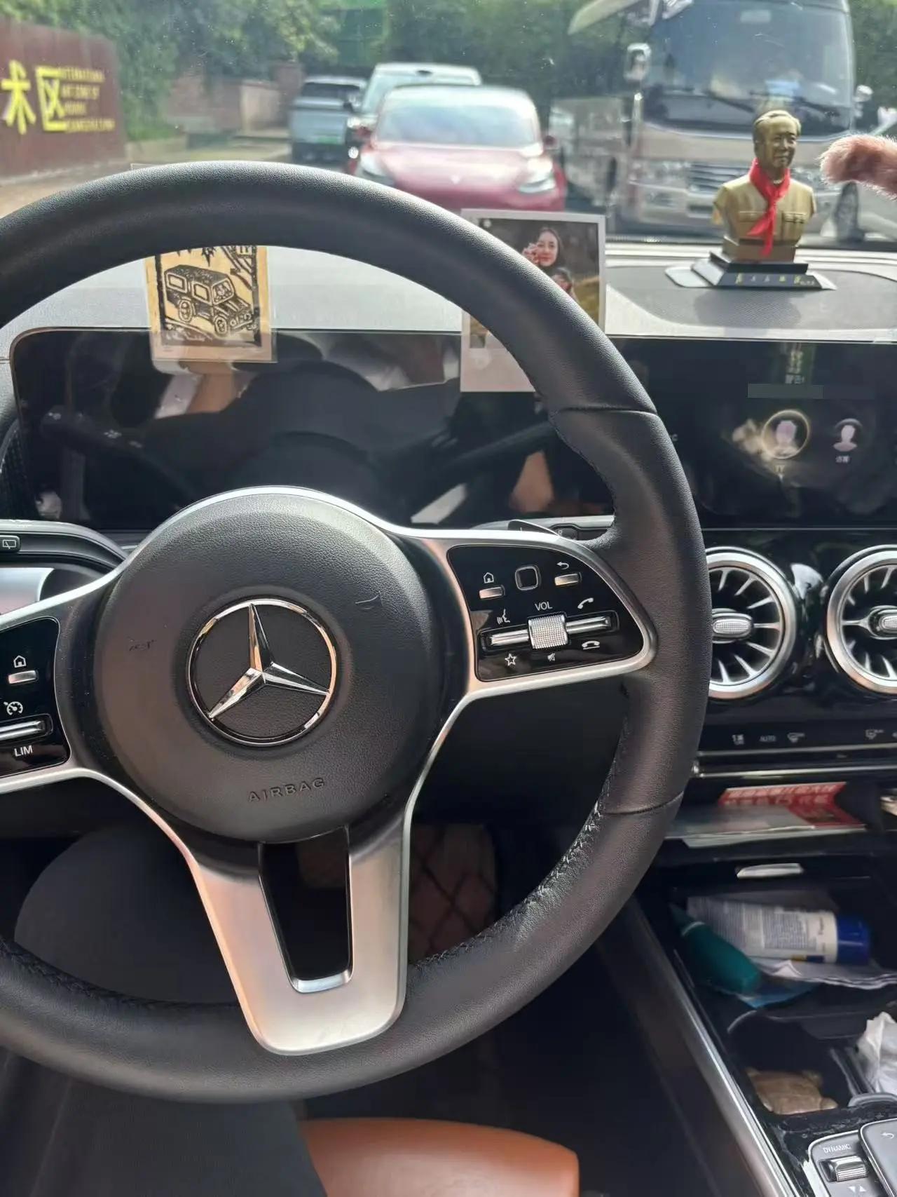 Mercedes Benz GLB 2023 GLB 220 Fashion 2