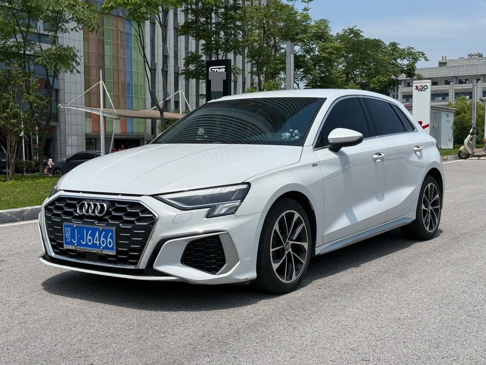 Audi A3 2021 Sportback 35 TFSI Aggressive Sport