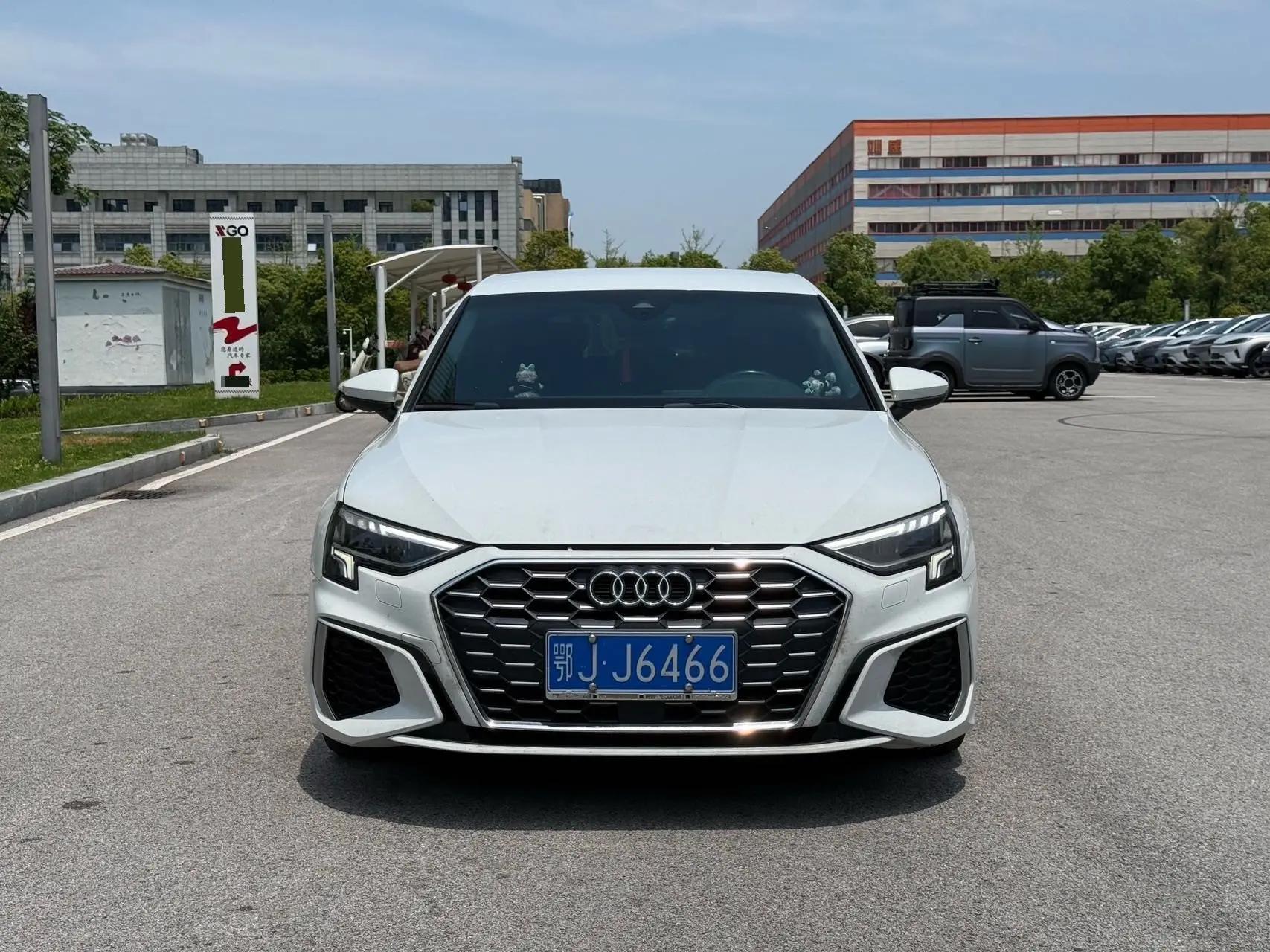 Audi A3 2021 Sportback 35 TFSI Aggressive Sport 2