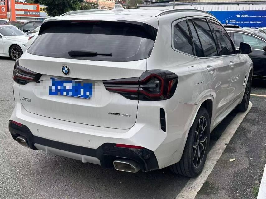 BMW X3 2022 xDrive25i M sports suit 3