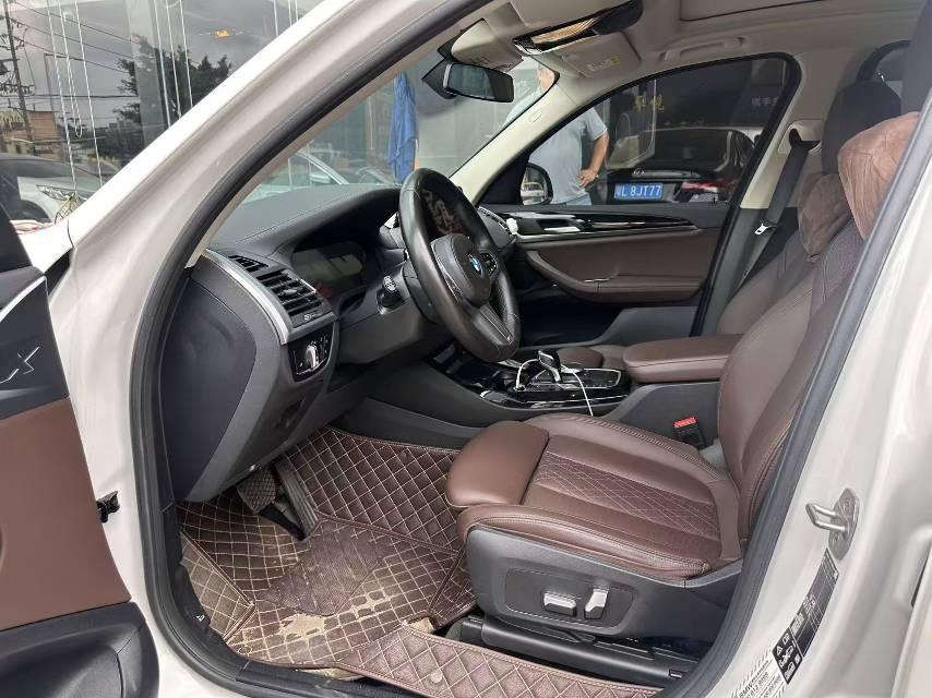 BMW X3 2022 xDrive25i M sports suit 5