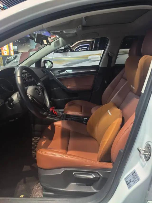 Golf 2020 Beloved Edition 200TSI DSG Comfort 5