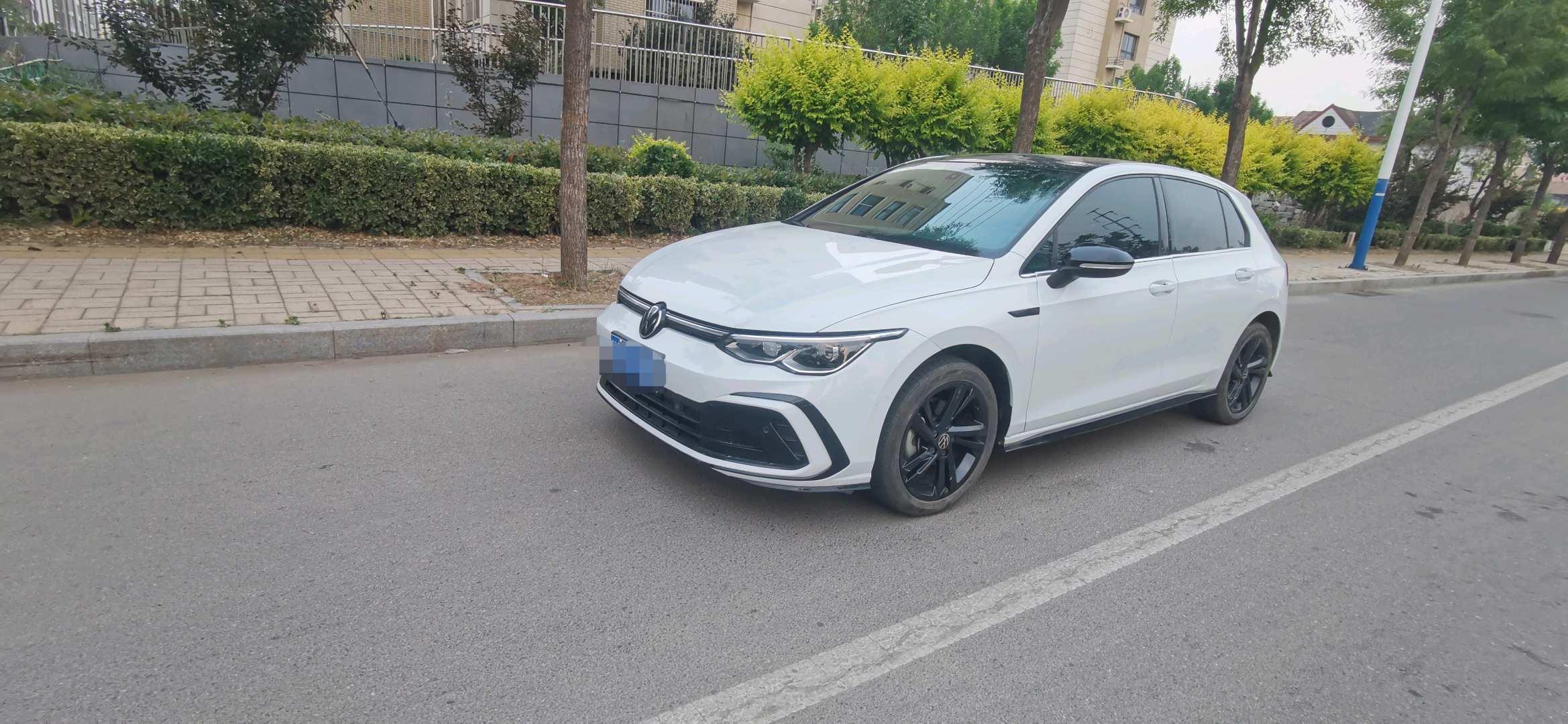 Open image lightbox: Volkswagen 2023 Golf 8 R-Line 1.4TSI 280TSI Automatic