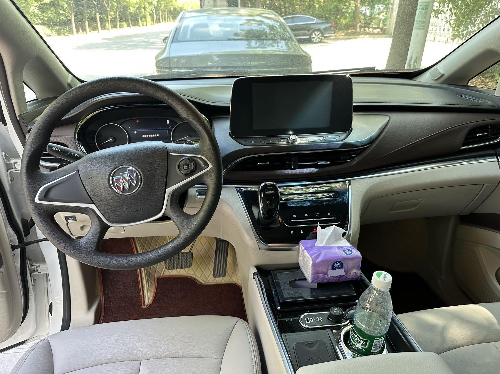 Buick GL8 2021 Land Business Class 652T Comfort Model 6