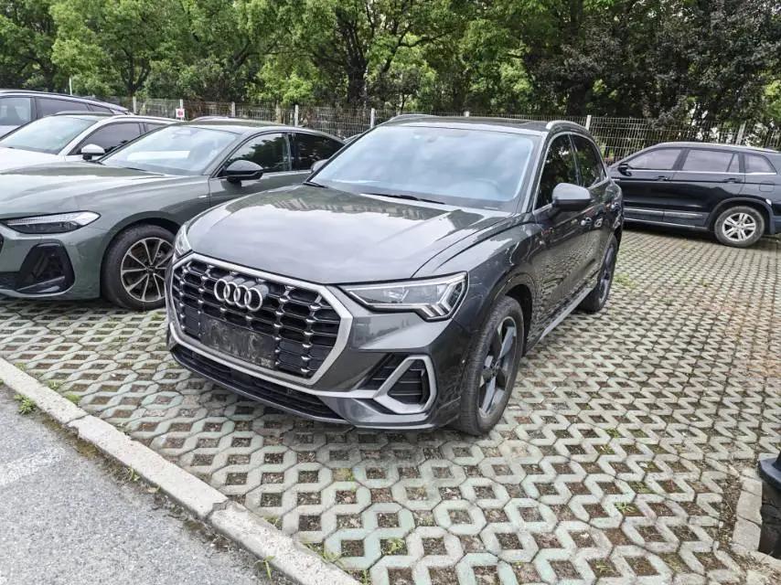 Audi Q3 2022 model 35 TFSI Fashion Dynamic Edition