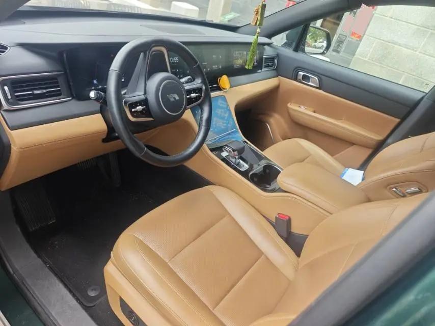 Li ONE 2021 extended 6-seat version 3